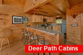 2 bedroom cabin with Spacious kitchen and bar