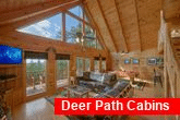 Cabin with Spacious Living Room for family of 6