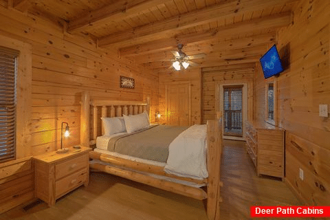 4 bedroom cabin with 2 Master Bedrooms - A Smoky Mountain Experience