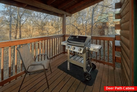 4 Bedroom cabin with Grill and wooded view - A Smoky Mountain Experience