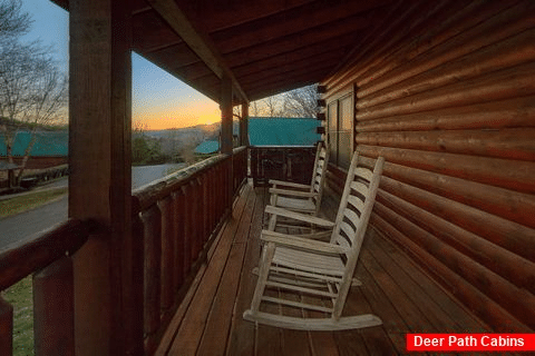 4 bedroom resort cabin with rocking chairs - A Smoky Mountain Experience