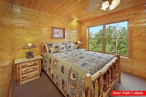 Cabin with Queen Bed - Adventure Lodge