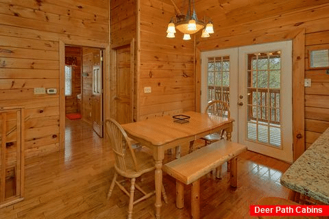 2 bedroom luxury cabin with dining room - Almost Heaven