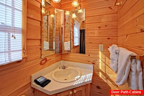 Cabin with private bath - Enchanted Moment