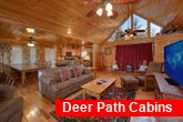 4 Bedroom cabin with spacious living room