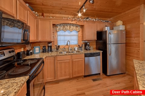 4 bedroom cabin with Family Size kitchen - del Rio Lodge