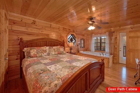 Spacious Master Bedroom with King Bed - Fleur De Lis