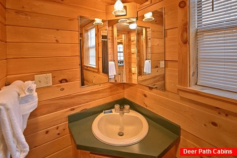 Cabin with bath vanity and mirrors - Cloud 9