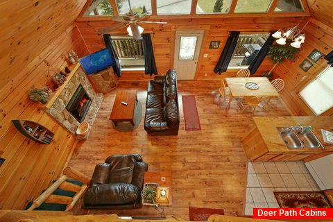 2 Bedroom cabin with fireplace in living room - Poolside Cabin