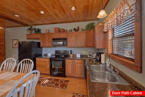 Pigeon Forge Cabin with full kitchen - Sundaze