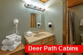 3 Bedroom cabin with 3 Baths