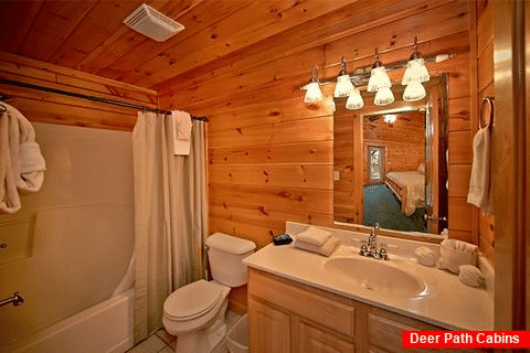 7 bedroom cabin with 7 baths - Timber Lodge