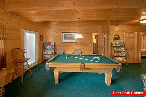 Pigeon Forge Cabin with Pool Table - Alexander the Great