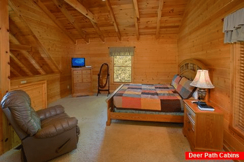 Spacious King Suite in 2 Bedroom Cabin - American Pie 2
