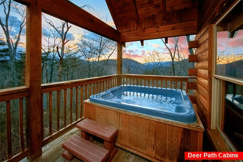 Luxury Cabin with Cozy Hot Tub - Moose Tracks