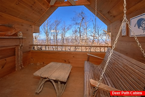 Private Cabin with Views of the Smoky Mountains - Sky High Hobby Cabin