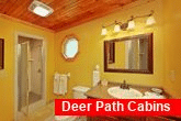 1 Bedroom Cabin with Private Bath and Jacuzzi 