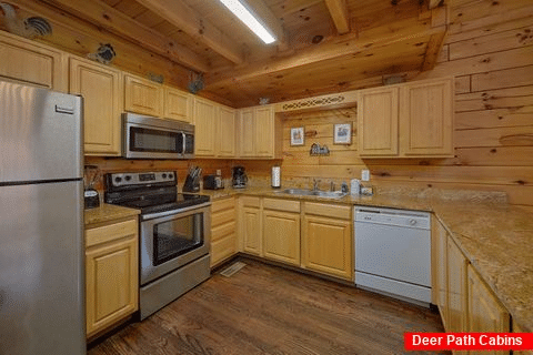 Fully Furnished Kitchen in 4 bedroom cabin - Fishin Hole