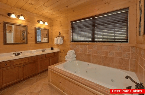 Master bathroom with Jacuzzi and Double Sinks - A Spectacular View to Remember