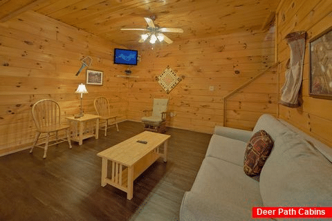 Game room with Sleeper sofa in 4 bedroom cabin - Fishin Hole
