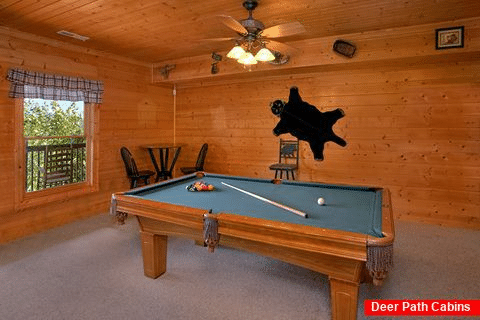 3 Bedroom Cabin with Pool Table - Lasting Impression